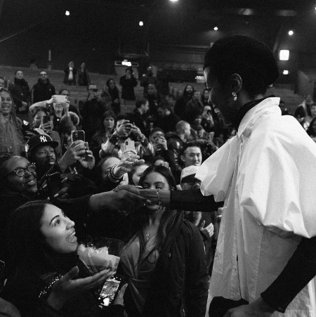 Lauryn Hill interacting with her fans in concert at Westbury Theater.